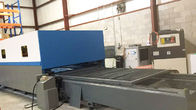 Placa ácida de acero del lavado de la cortadora del laser del CNC de la cubierta cercana 380V 50Hz/60Hz