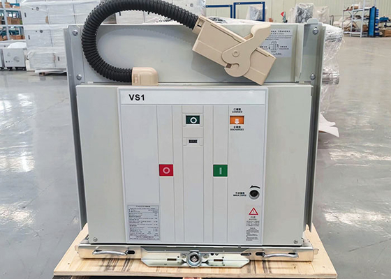 CA de alto voltaje retirable interior del disyuntor 1250A VCB del vacío 12KV para el dispositivo de distribución