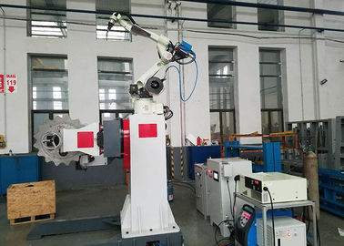 sistemas robóticos de la soldadura del gas mezclado 300A para el diámetro de alambre del árbol 0.8-1.4m m del paso de escalera móvil