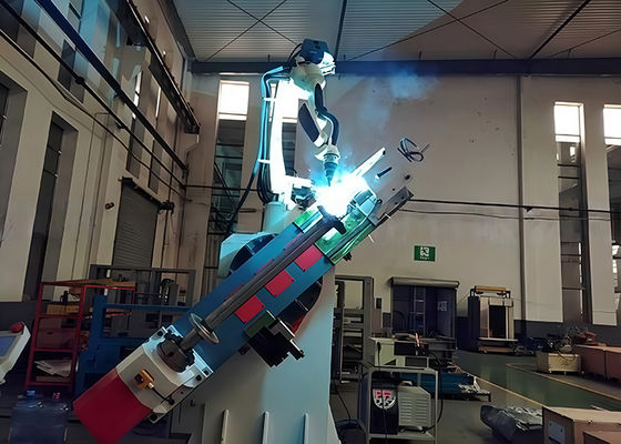 sistemas robóticos de la soldadura del gas mezclado 300A para el diámetro de alambre del árbol 0.8-1.4m m del paso de escalera móvil