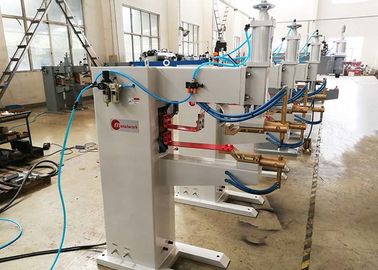 Equipo de soldadura automática de la alta precisión, máquina de acero de la soldadura por puntos de la malla de alambre